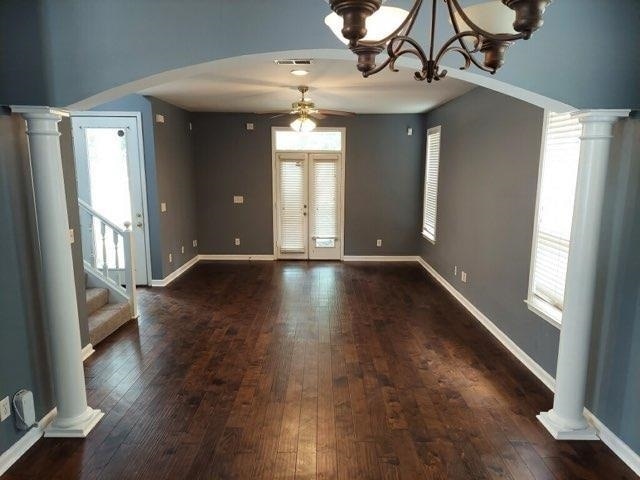 Building Photo - 1173 Island Pl E