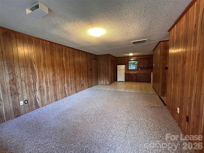 Building Photo - 179 Sunny Hill Dr