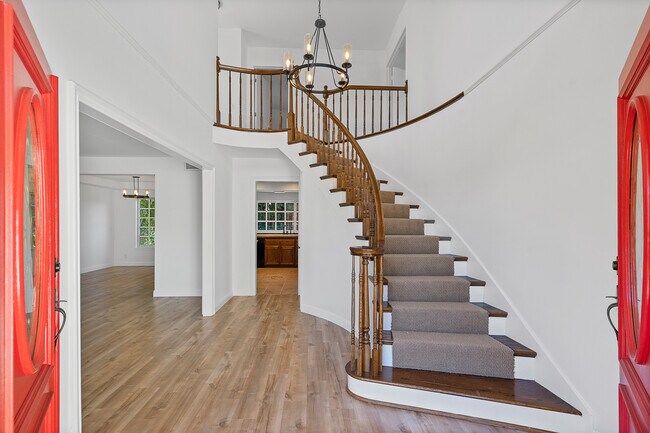 Foto del edificio - 2719 Granvia Pl