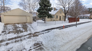 Building Photo - 7544 Garfield Ave S