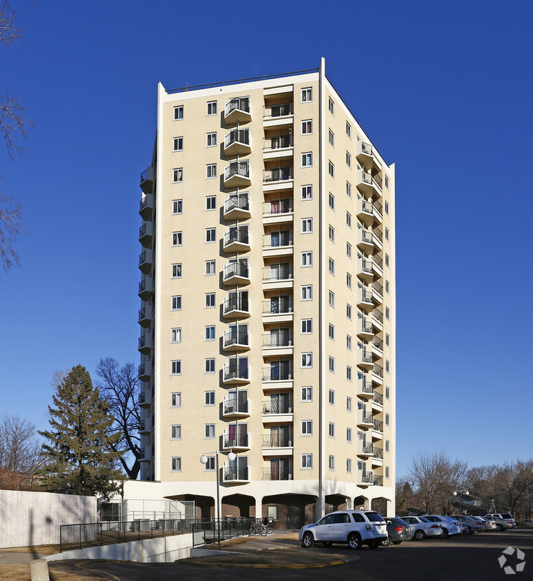 Primary Photo - Central Hi-Rise Apartments