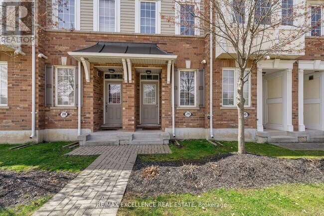 Building Photo - 2614-2614 Dashwood Dr