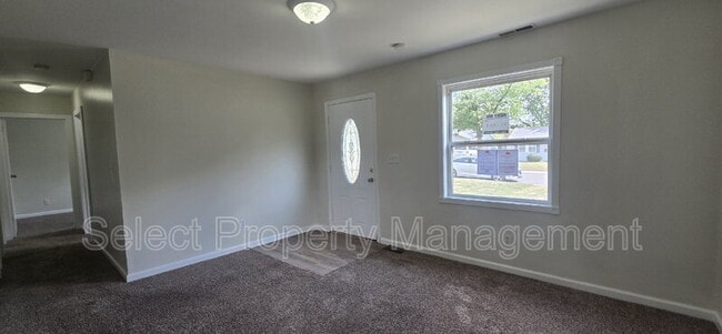 Building Photo - 2915 White Oak Ave