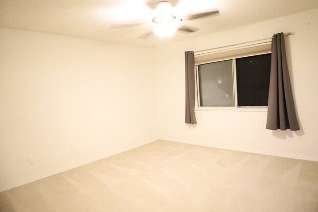 Big Bedroom - 7755 E Quincy Ave