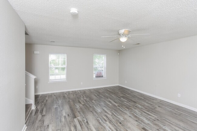 Foto del edificio - 2162 Oak St