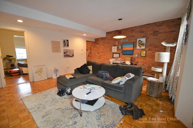 Building Photo - 6 Cypress Rd