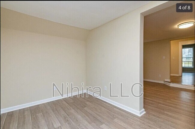 Building Photo - 80 N Dunn St