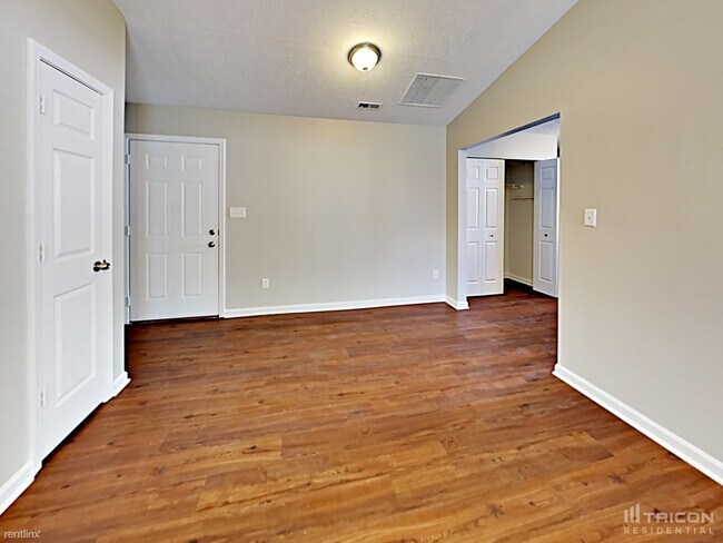 Building Photo - 4063 Redbud Ct
