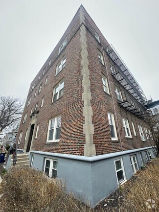 Building Photo - 5 Haskell St