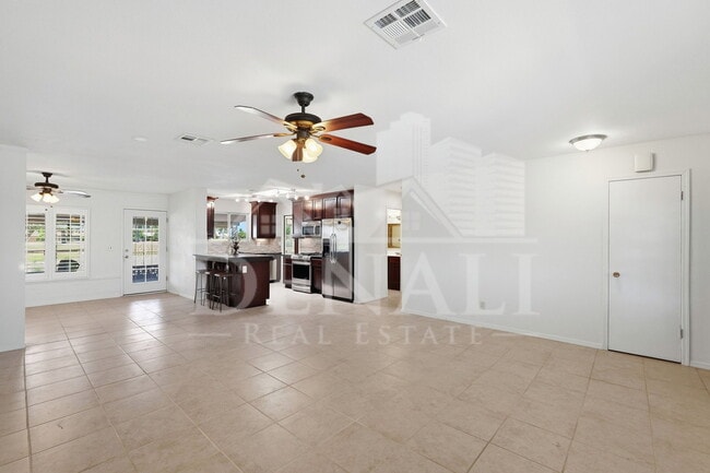 Foto del edificio - 10747 W Hope Dr