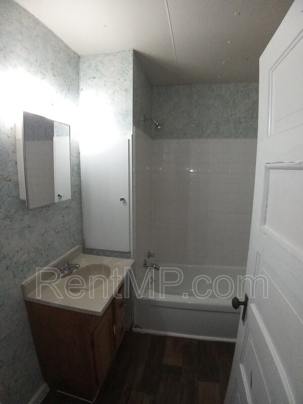 Foto del edificio - 810 S University Ave