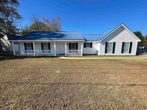 Building Photo - 101 Shamrock Ct