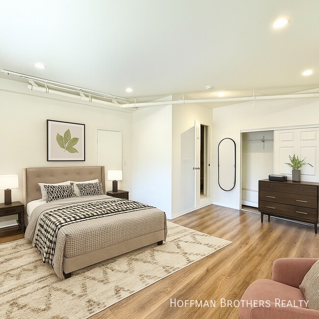 Foto del edificio - 1023 Larch St