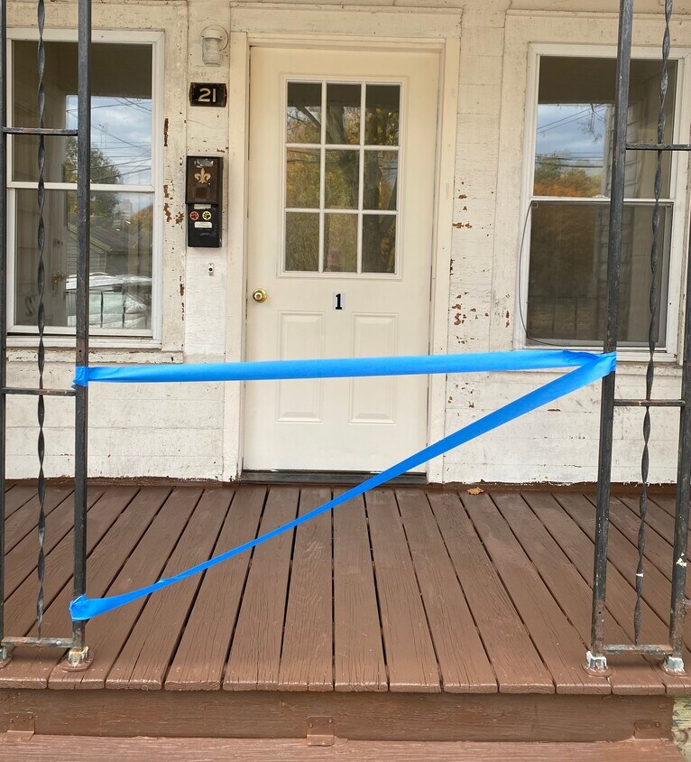 Primary Photo - 21 Mill St
