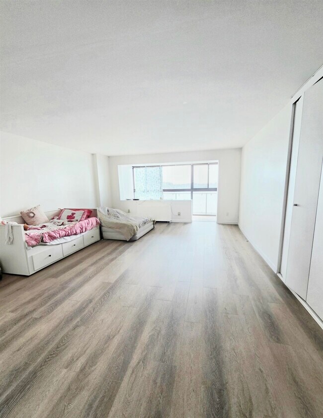 Foto del edificio - 1203 River Rd