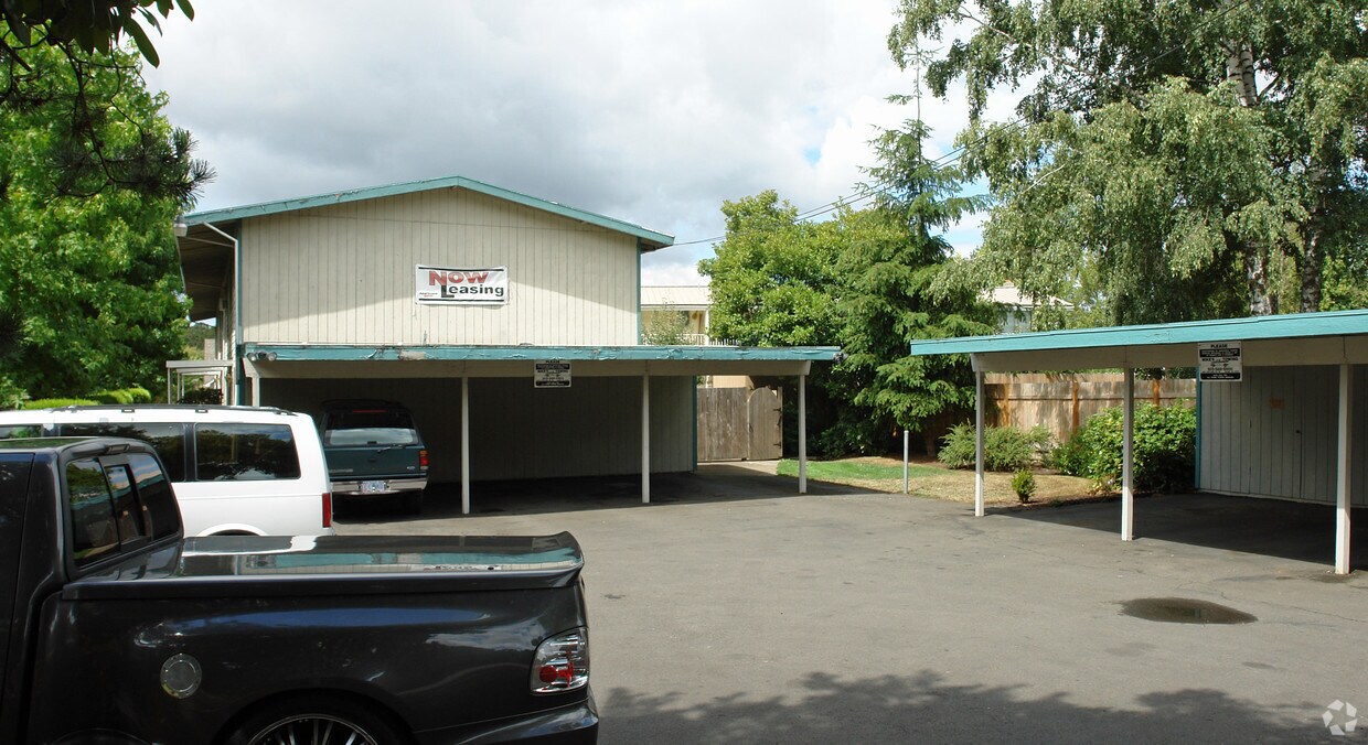 39133923 Lancaster Dr NE, Salem, OR 97305 Apartments in Salem, OR