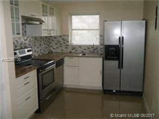 Primary Photo - 2245 Fillmore St
