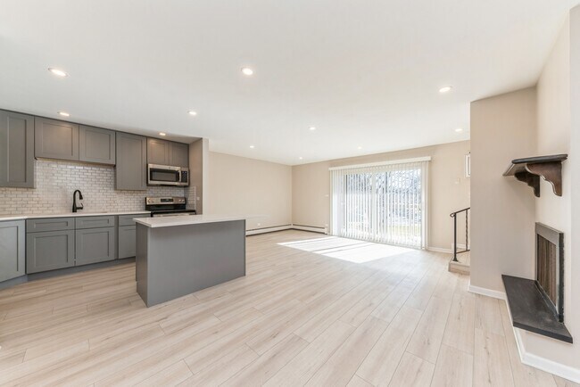 Foto del edificio - 751 S Dwyer Ave