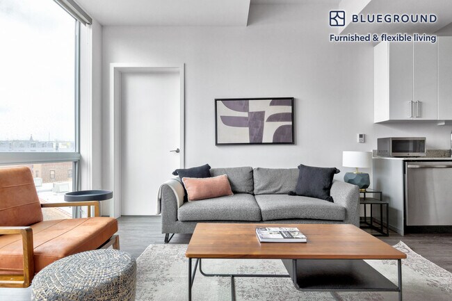 Foto del edificio - 2340 N California Ave