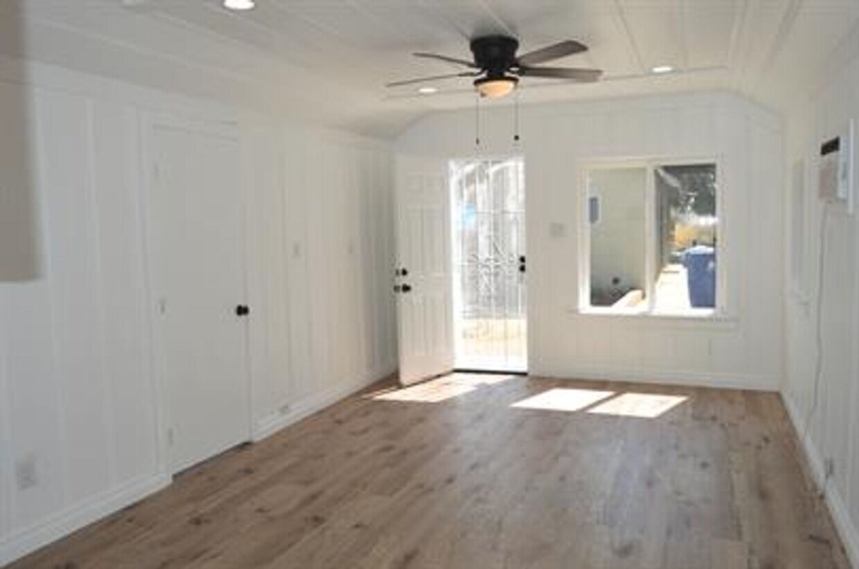 Foto principal - Pomeroy Ave