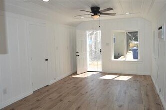 Building Photo - 2681 Pomeroy Ave
