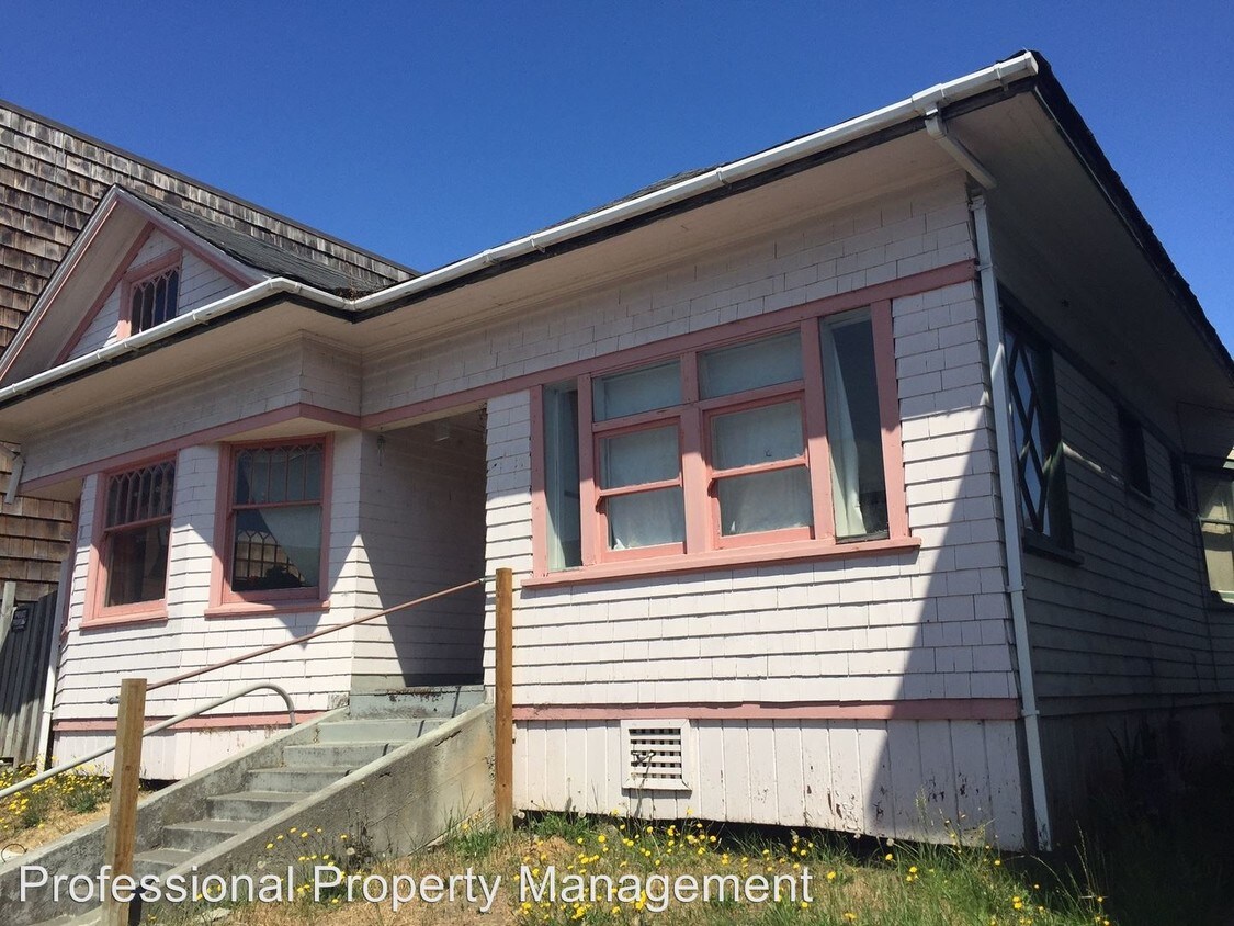 Building Photo - 1017 4th St