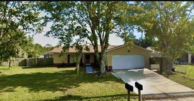 Photo - 330 Colonade Ct House