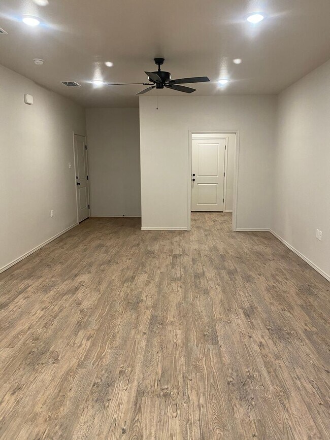 Foto del edificio - 2/2/1 Townhome