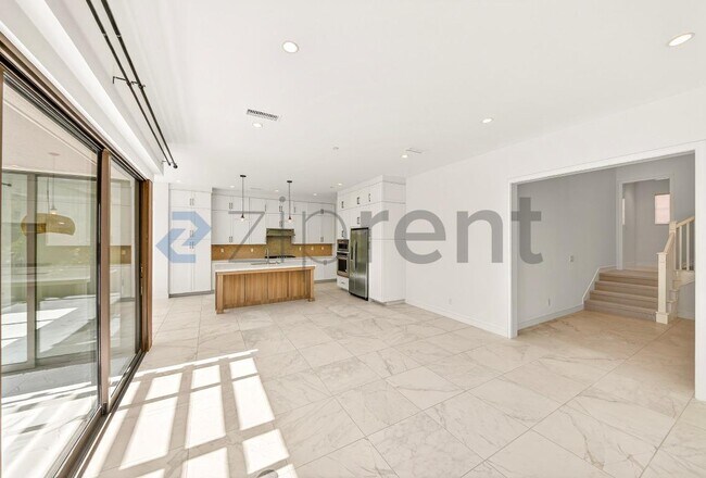 Building Photo - 123 Spotted Quail