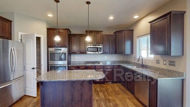 Building Photo - 8341 Needle Drop Ct