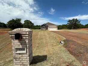 Building Photo - 18000 Lantana Loop