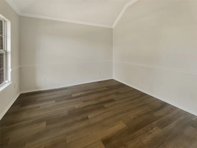 Foto del edificio - 1123 Elmbrook Ct