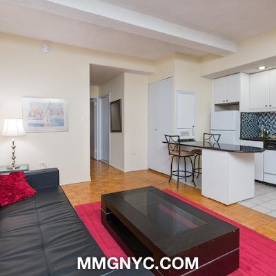 Foto del edificio - 150 W 51st St