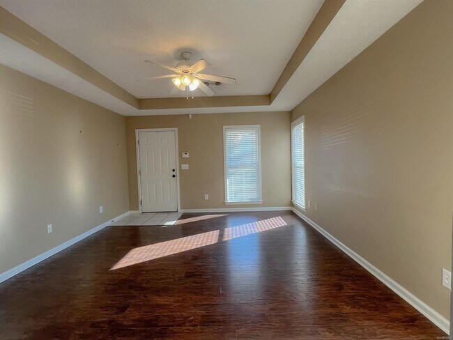 Foto del edificio - 153 JamesTown Loop