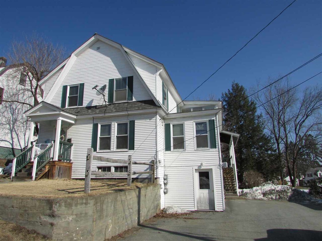 Primary Photo - 17 Fairview Ave