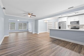 Building Photo - 2192 Belmar Dr
