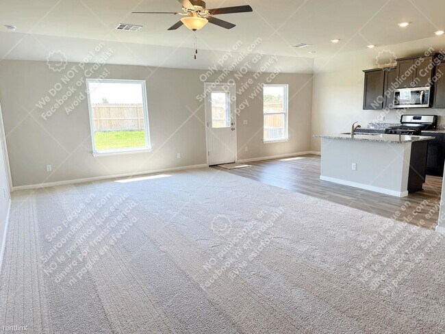 Foto del edificio - 3 br, 2 bath House - 2513 Scarlet Ln