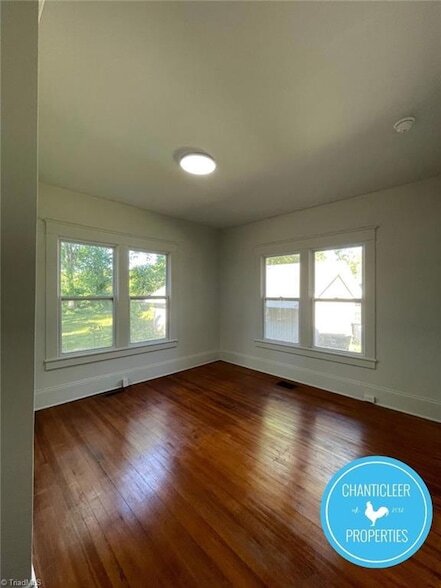 Foto del edificio - 5818 Savoy Ln