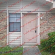 Building Photo - 1017 Sybil Dr