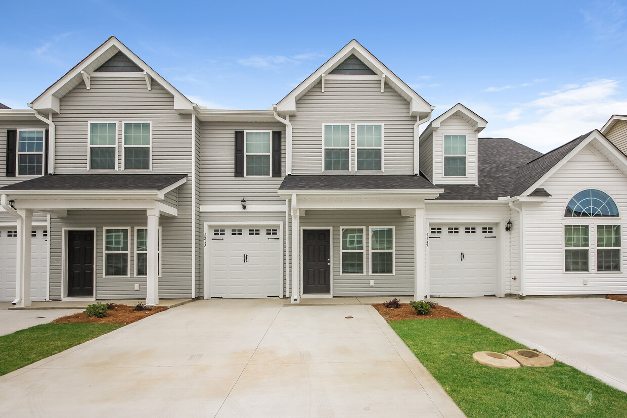 Foto principal - 2852 Summer Townes Way, Leland, NC