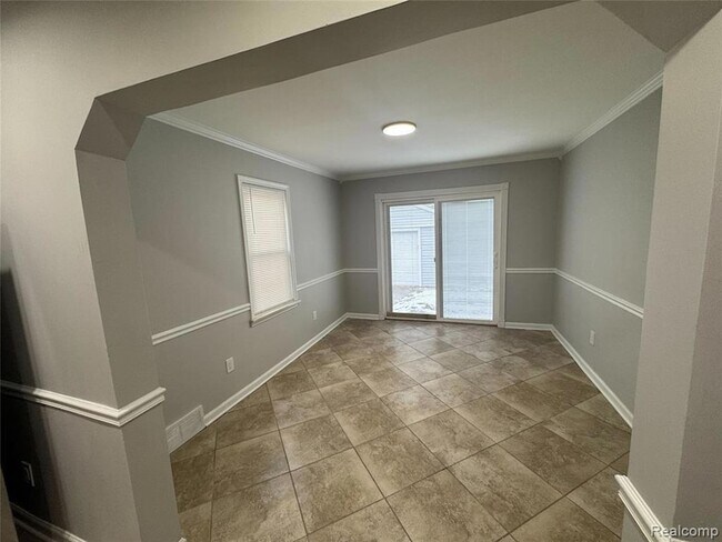 Foto del edificio - 1753 E Milton Ave