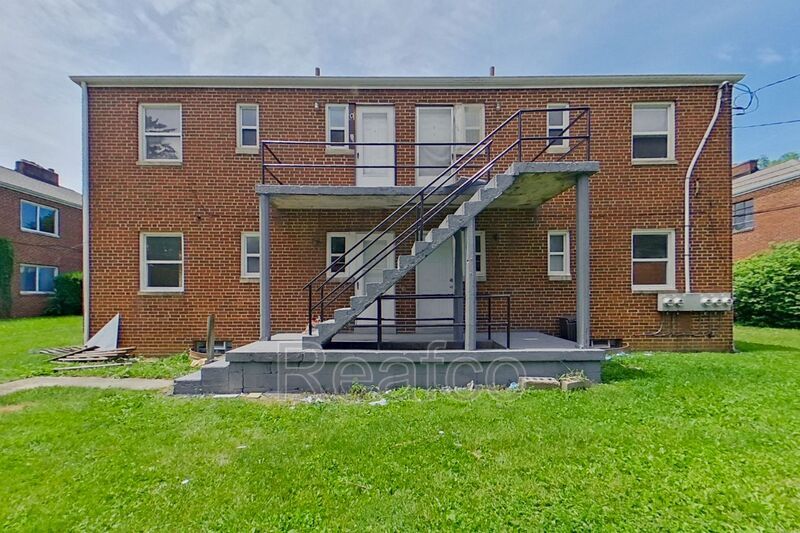 Foto principal - 102 N Hampton Rd