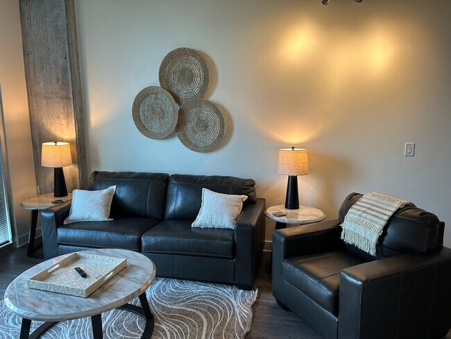 Foto del edificio - 357 W Martin Luther King Jr Blvd