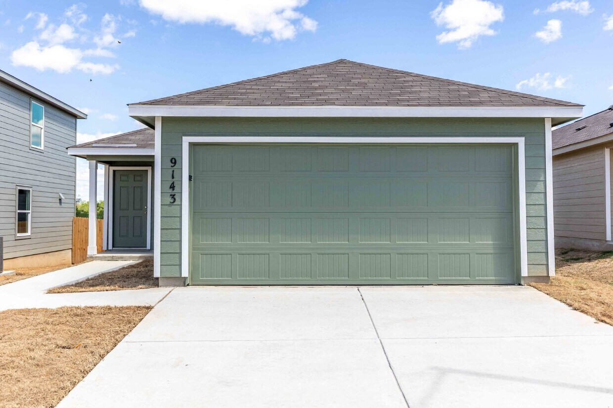 Primary Photo - 9143 Coronal Rings