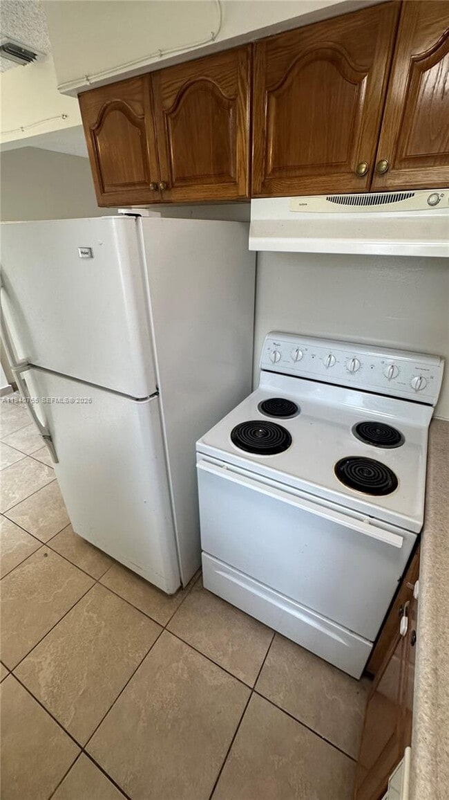 Foto del edificio - 6609 Winfield Blvd