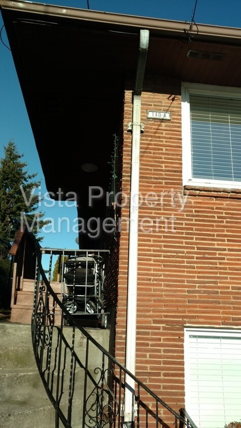 Primary Photo - 140 S 108th St