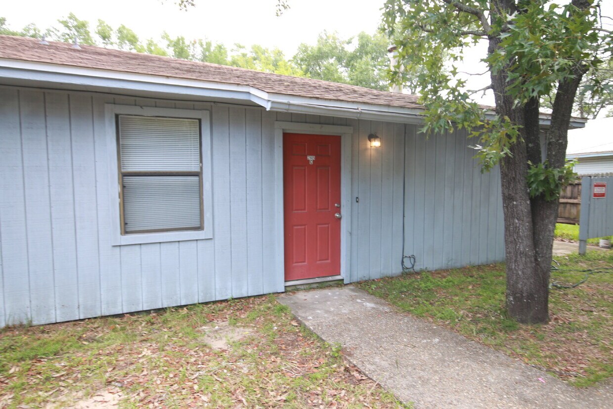Foto principal - Spacious 2 Bedroom Rental Near Mobile Hwy ...