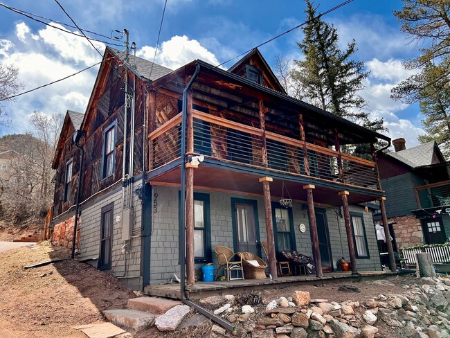 Building Photo - 953 Osage Ave