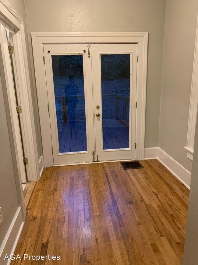 Foto del edificio - 3 br, 2 bath House - 175 E Cloverhurst Avenue