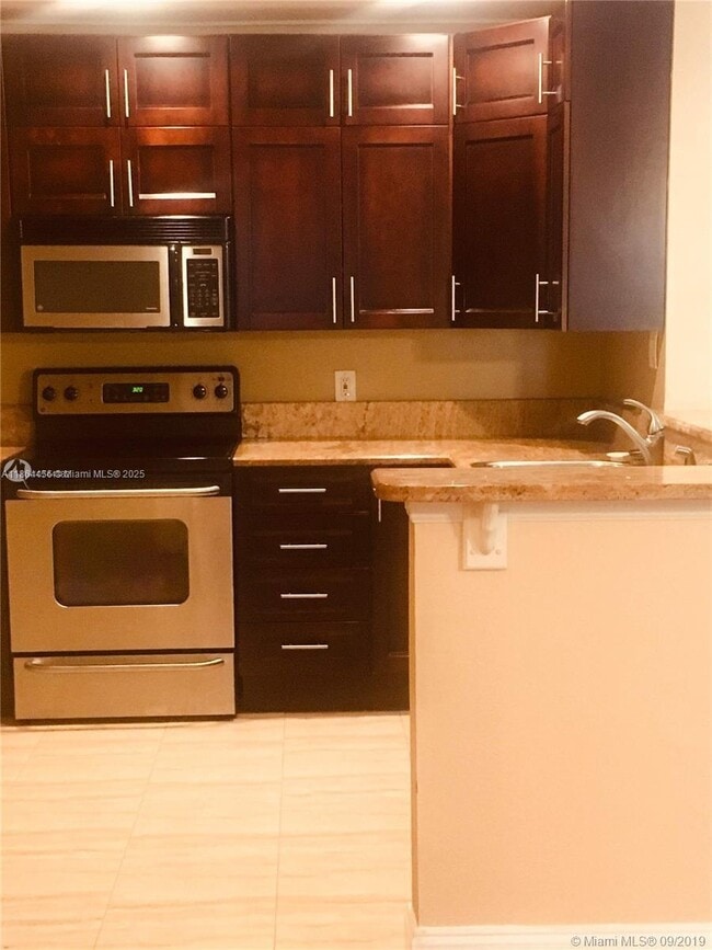 Foto del edificio - 11295 W Atlantic Blvd